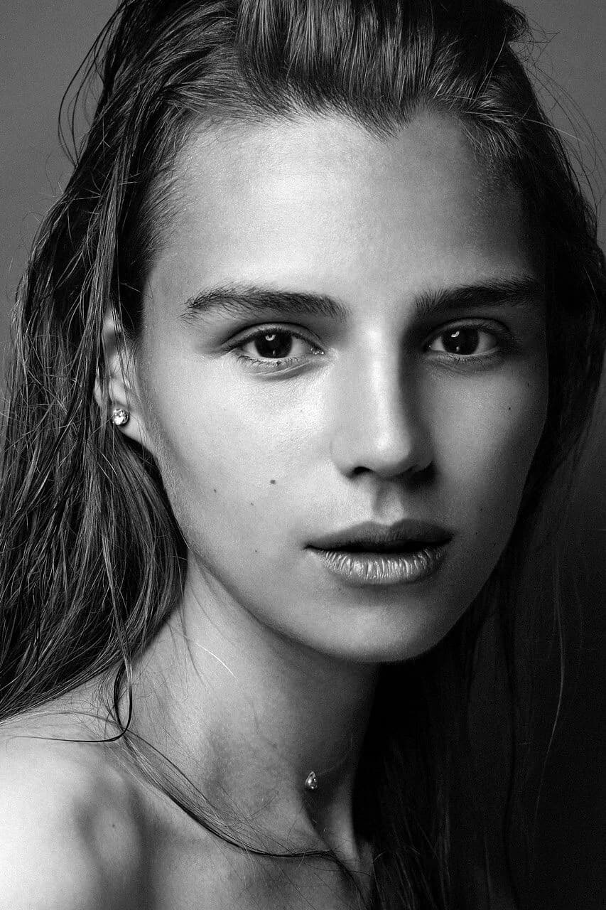 Алина А — кадр 1